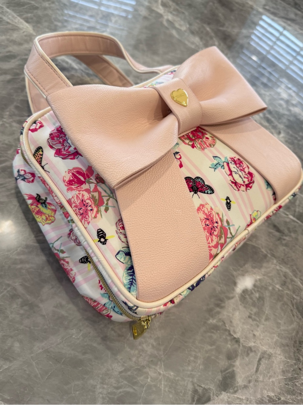 Betsey Johnson Floral Stripe Cosmetic Bag Large Bow Makeup Travel Case Organizer